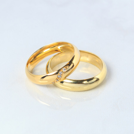 Aliança ouro amarelo 18 kt modelo tradicional com diamantes {unitário}