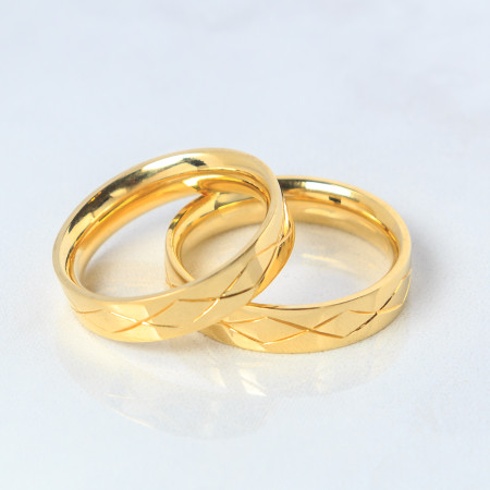 Aliança ouro amarelo 18kt trabalhada {unitário}