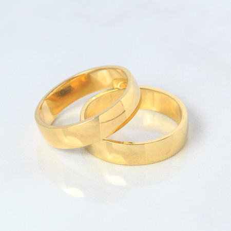 Aliança em ouro amarelo 18kt, abaulada semi anatômica {unitário}