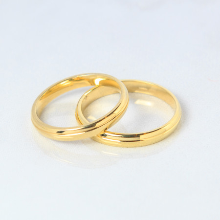 Aliança em ouro amarelo 18 kt  abaulada com friso {unitário}