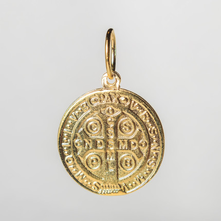 Pingente São Bento em ouro 18 kt