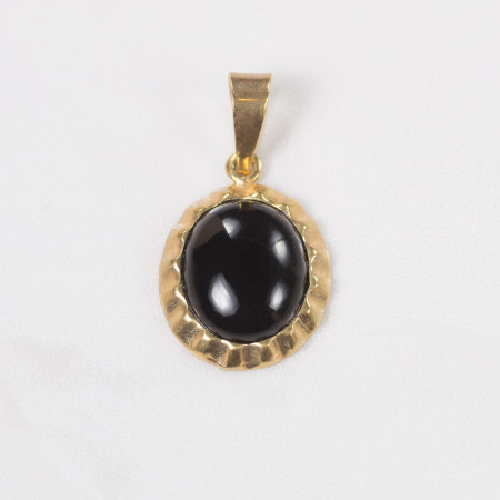 Pingente em ouro amarelo com onix