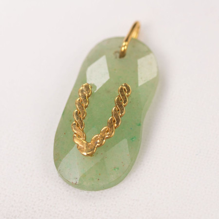 Pingente chinelo em quartzo  verde e ouro