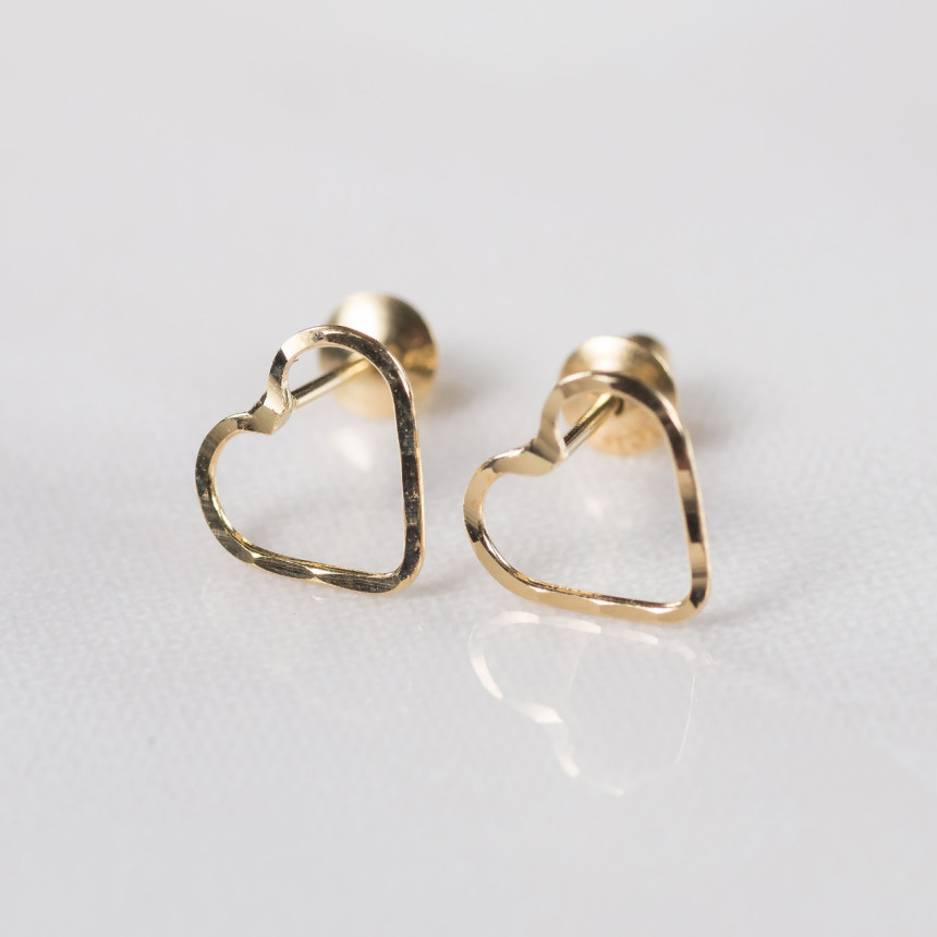 Brinco coração em ouro 18 kt