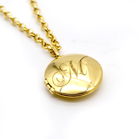 Corrente com relicário em ouro 18k