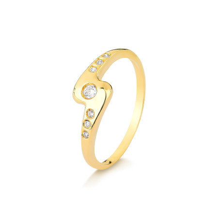 Anel em ouro amarelo com brilhantes