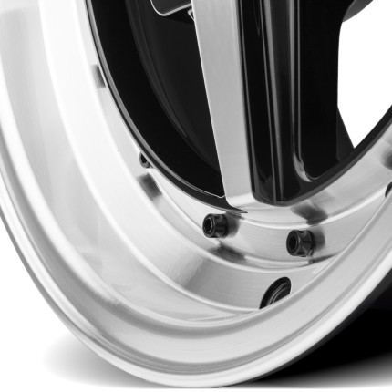 Jogo de rodas RAW Work Equip 01 15x7 (Diamantado com preto)