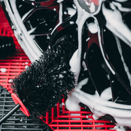 Escova para limpeza de furos de rodas Rick Brush Dub Boyz (Pequena)