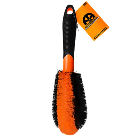 Escova para limpeza de furos de rodas Kers (tipo pepino)