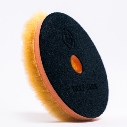 Boina Lã Natural Golden Wool Corte com Interface Wolf Pads (3 polegadas)