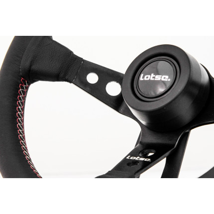 Volante Lotse GTI preto revestido em couro