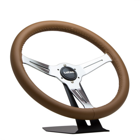 Volante Lotse Class Light em aço cromado e couro marrom