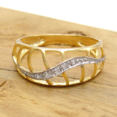 Anel Vazado com 5 Diamantes, em Ouro Amarelo 18 Kilates