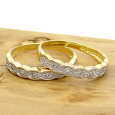 Par de Aparadores com 16 Diamantes, em Ouro Amarelo 18 Kilates