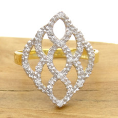 Anel Trabalhado com 18 Diamantes, em Ouro Amarelo 18 Kilates