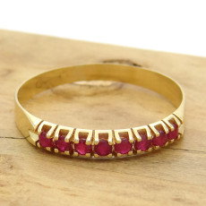Meia Aliança com 8 Rubis, em Ouro Amarelo 18 Kilates