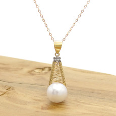 Pingente Aramado com Pérola Natural de 7 mm, em Ouro Amarelo 18 Kilates