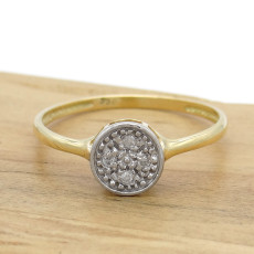 Anel Redondo com 4 Diamantes, em Ouro Amarelo 18 Kilates