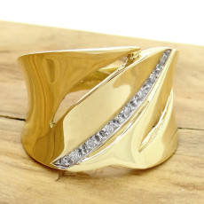 Anel Trabalhado com 7 Diamantes, em Ouro Amarelo 18 Kilates