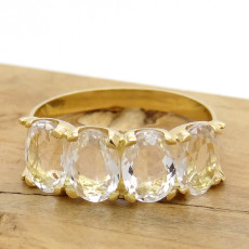 Meia Aliança com 4 Cristais de Rocha, em Ouro Amarelo 18 Kilates