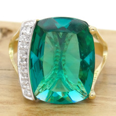 Anel com Cristal de Cristal de Turmalina Paraíba e 5 Diamantes, em Ouro Amarelo 18 Kilates