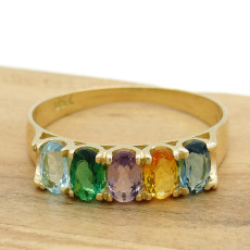 Meia Aliança com Mix de Gemas Brasileiras, em Ouro Amarelo 18 Kilates