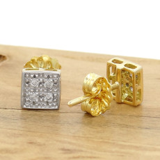 Par de Brincos Quadrado com 8 Diamantes, em Ouro Amarelo 18 Kilates