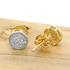 Par de Brincos Redondo com 8 Diamantes, em Ouro Amarelo 18 Kilates