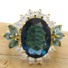 Anel com London Blue e Zircônias, em Prata 925 Folheado a Ouro