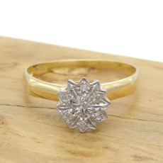 Anel Chuveiro com 7 Diamantes, em Ouro Amarelo 18 Kilates