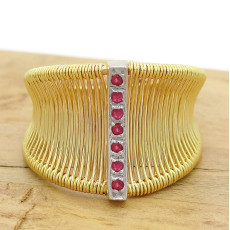 Anel Aramado com 7 Rubis, em Ouro Amarelo 18 Kilates