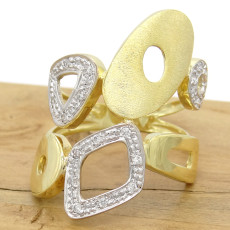 Anel Trabalhado com 20 Diamantes, em Ouro Amarelo 18 Kilates