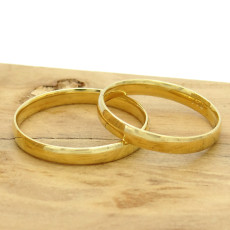 Par de Alianças 3 mm 6,0 Gramas, em Ouro Amarelo 18 Kilates