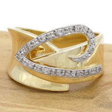 Anel Trabalhado com 13 Diamantes, em Ouro Amarelo 18 Kilates