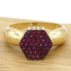 Anel Chuveiro com 37 Rubis, em Ouro Amarelo 18 Kilates