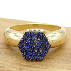 Anel Chuveiro com 37 Safiras, em Ouro Amarelo 18 Kilates