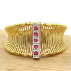 Anel Aramado com 5 Rubis, em Ouro Amarelo 18 Kilates