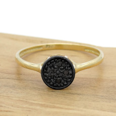 Anel Redondo com 4 Diamantes Negros, em Ouro Amarelo 18 Kilates