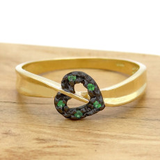 Anel Coração com 5 Esmeraldas, em Ouro Amarelo 18 Kilates