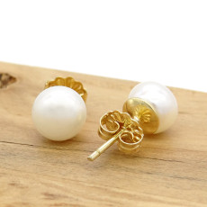 Par de Brincos com Pérolas Naturais de 7 mm, em Ouro Amarelo 18 Kilates