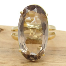 Anel com Quartzo Fumê Oval, em Ouro Amarelo 18 Kilates
