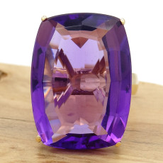 Anel com Ametista Retangular, em Ouro Amarelo 18 Kilates