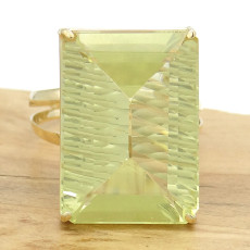 Anel com Green Gold Retangular, em Ouro Amarelo 18 Kilates