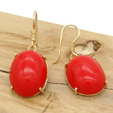 Par de Brincos com Coral Cabochon, em Ouro Amarelo 18 Kilates