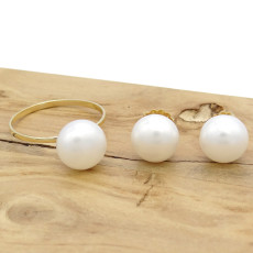 Conjunto com Pérolas Naturais de 10 mm, em Ouro Amarelo 18 Kilates