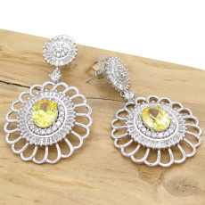 Par de Brincos com Citrino e Zircônias, em Prata 925