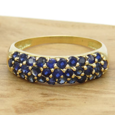 Anel Pavê com 31 Safiras, em Ouro Amarelo 18 Kilates