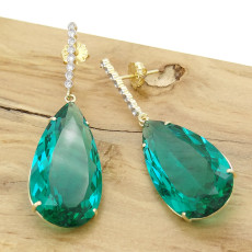 Par de Brincos com Cristal de Turmalina Paraíba e 16 Diamantes, em Ouro Amarelo 18 Kilates