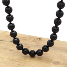 Colar de Ônix Cabochon de 9 mm, Fecho em Ouro 18 Kilates