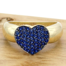 Anel Chuveiro Coração com 51 Safiras, em Ouro Amarelo 18 Kilates